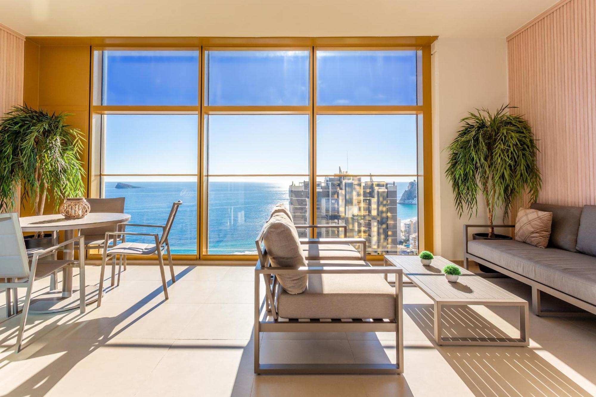 Intempo Residence By Leo Apartments بينايدورم المظهر الخارجي الصورة