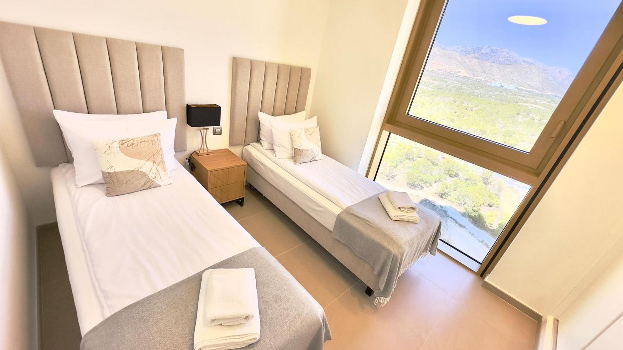 Intempo Residence By Leo Apartments بينايدورم الغرفة الصورة